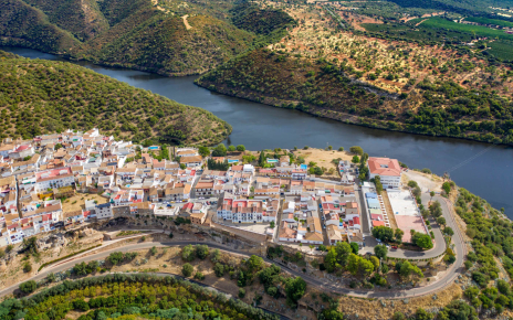 El pueblo de Hornachuelos está a 5 min a pie